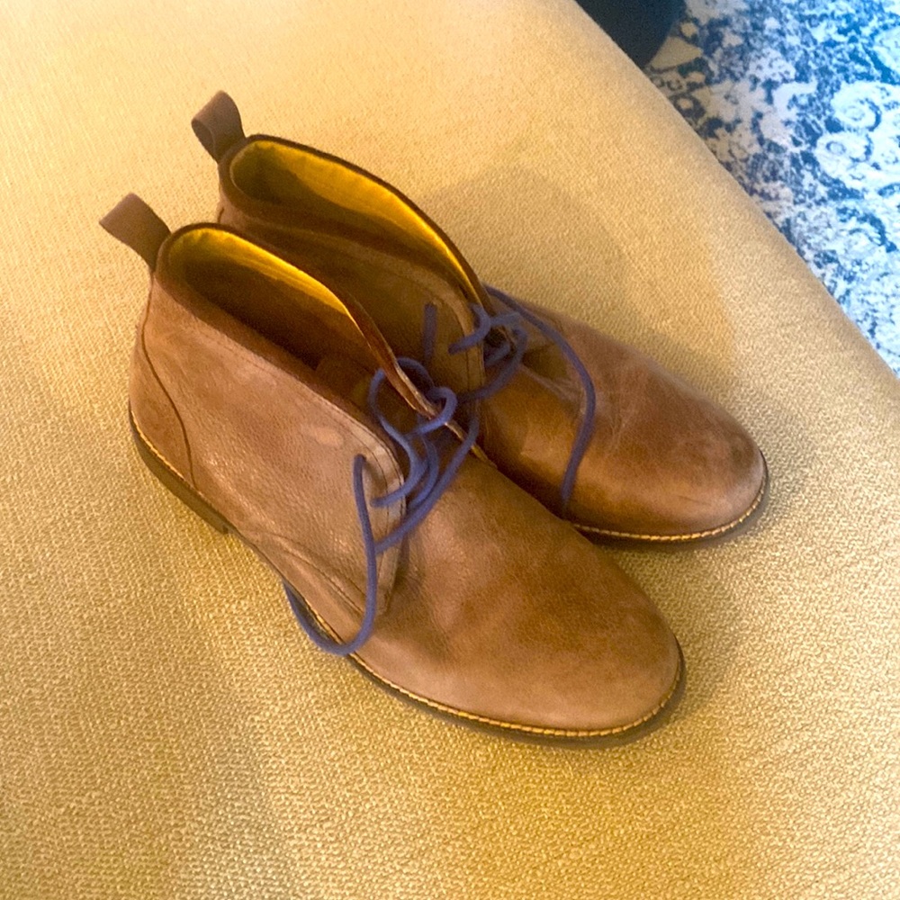 Brown Leather Cole Haan Chuckas